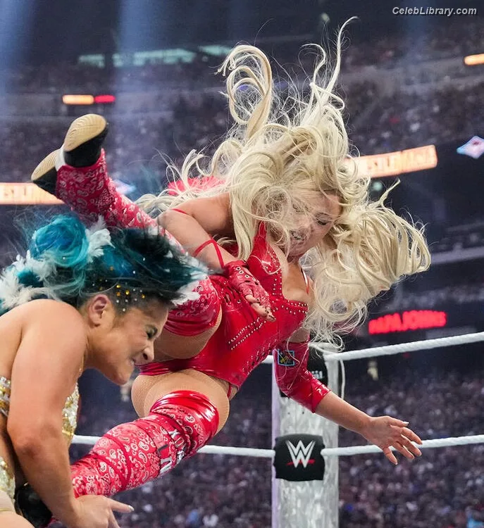 Liv Morgan photo 7 of 1800