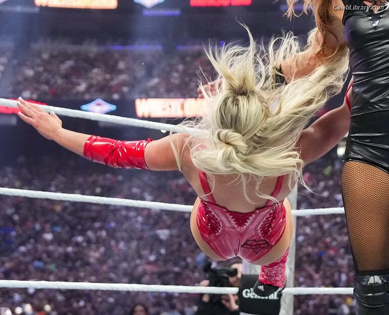 Liv Morgan photo 16 of 1800