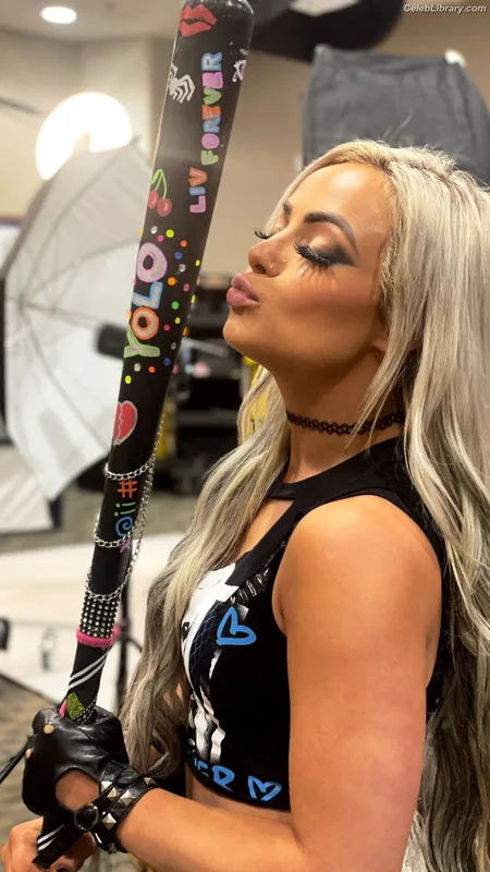 Liv Morgan photo 21 of 1800