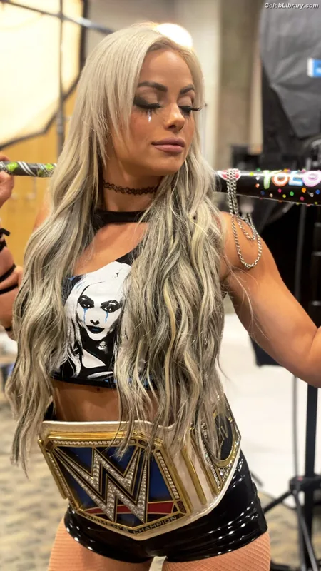 Liv Morgan photo 22 of 1800