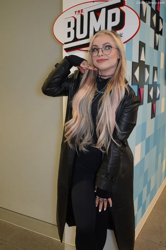 Liv Morgan photo 11 of 1800
