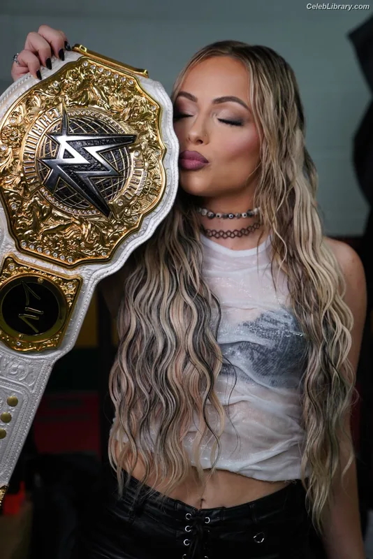 Liv Morgan photo 16 of 1800