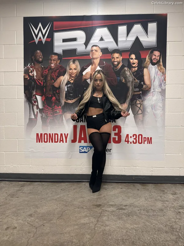 Liv Morgan photo 4 of 1800