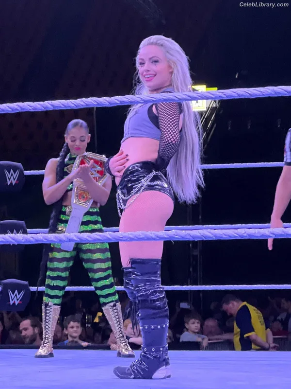 Liv Morgan photo 2 of 1800