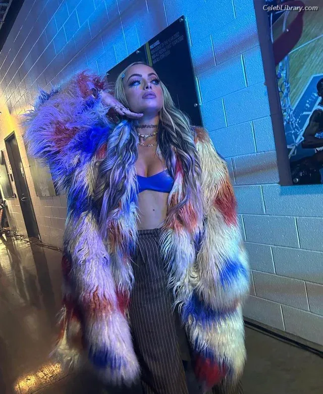 Liv Morgan photo 8 of 1800