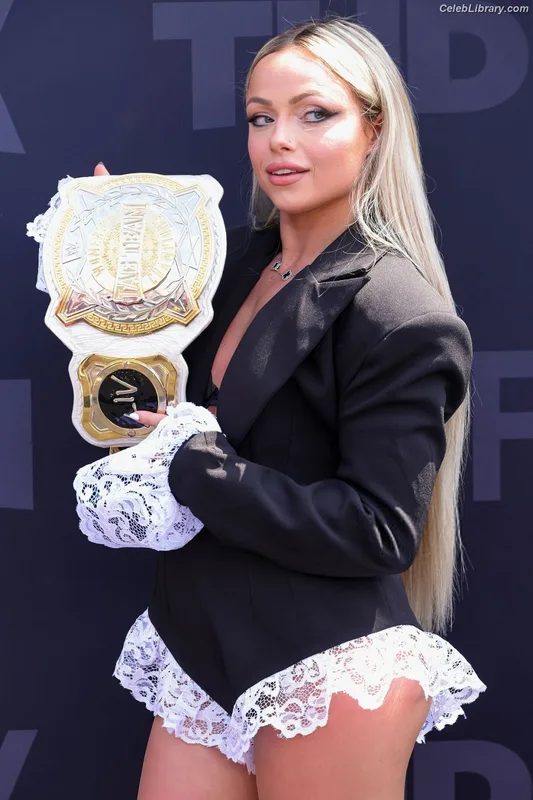 Liv Morgan photo 14 of 1800