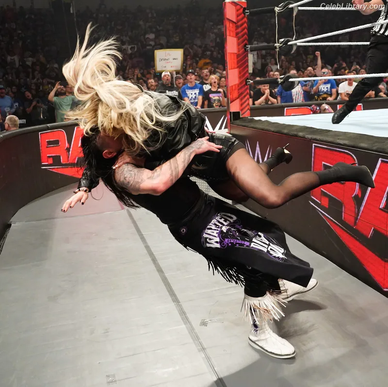 Liv Morgan photo 23 of 1800