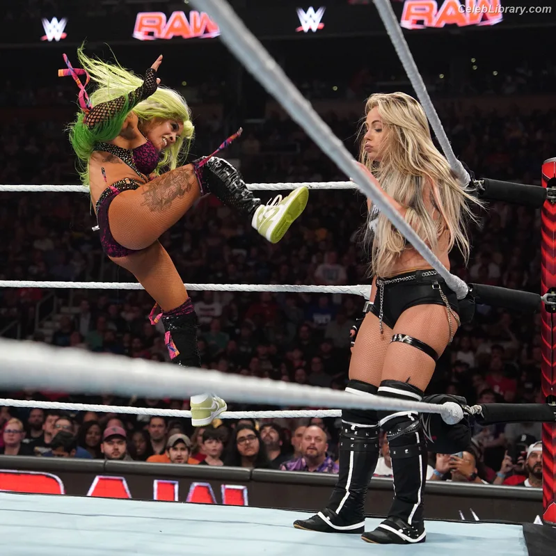Liv Morgan photo 2 of 1800