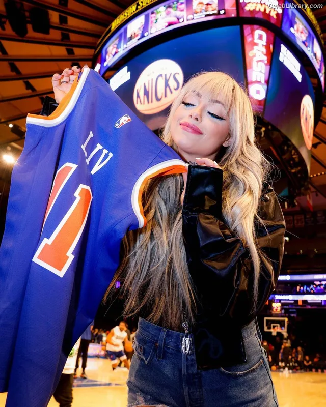 Liv Morgan photo 15 of 1800