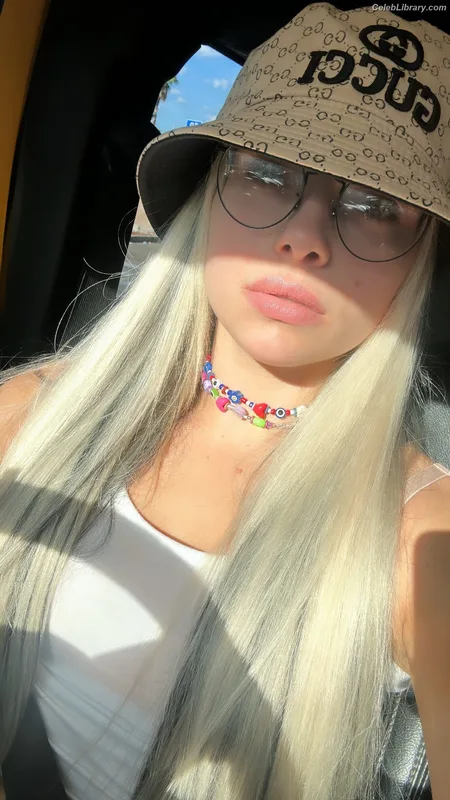 Liv Morgan photo 20 of 1800