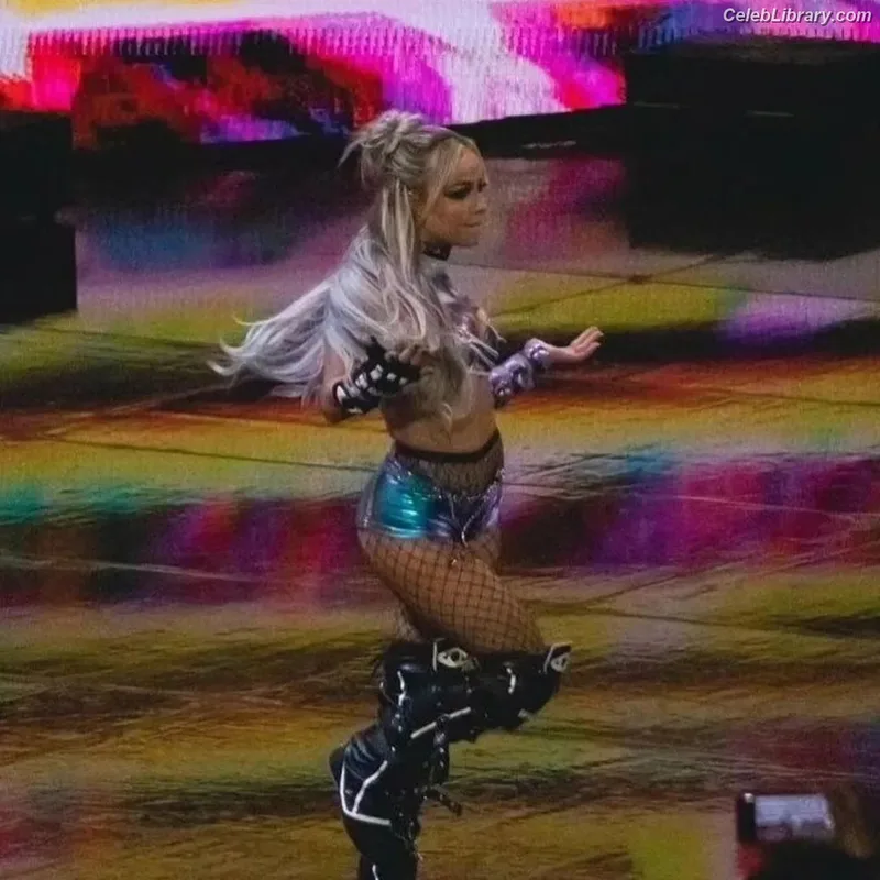 Liv Morgan photo 16 of 1800