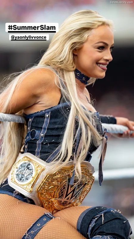 Liv Morgan photo 7 of 1800