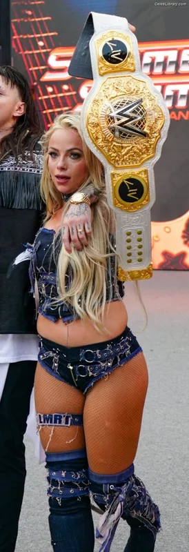 Liv Morgan photo 11 of 1800