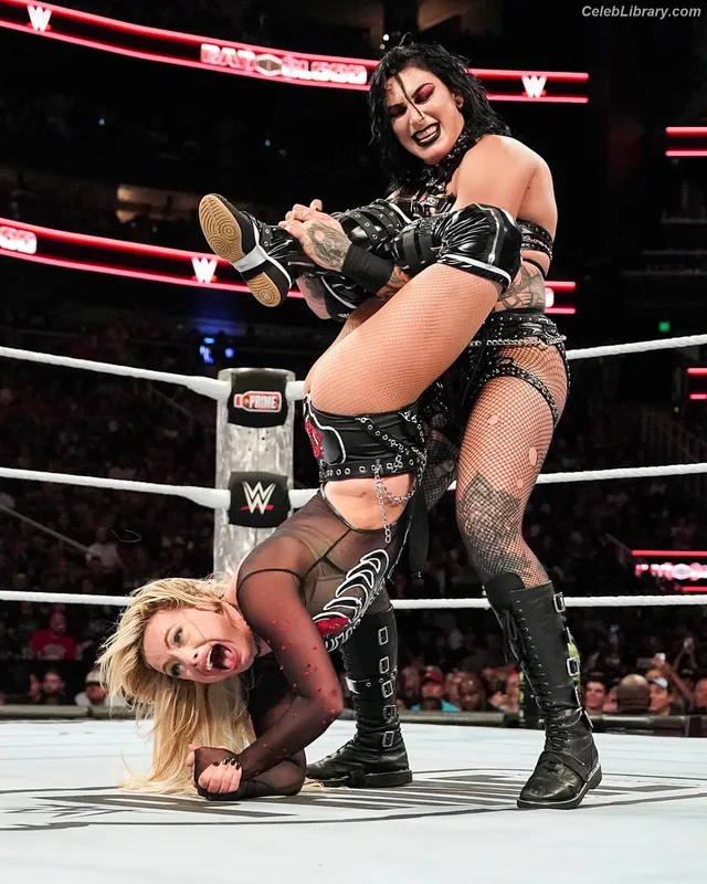 Liv Morgan photo 22 of 1800