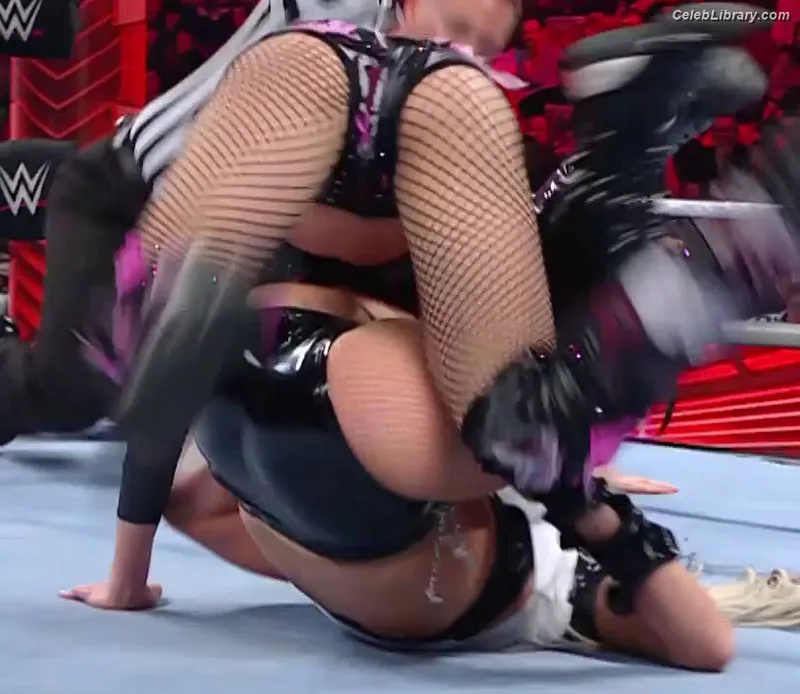 Liv Morgan photo 11 of 1800