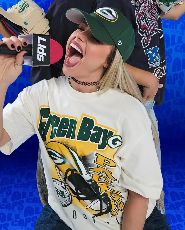 Liv Morgan photo 12 of 1800