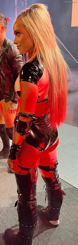 Liv Morgan photo 22 of 1800
