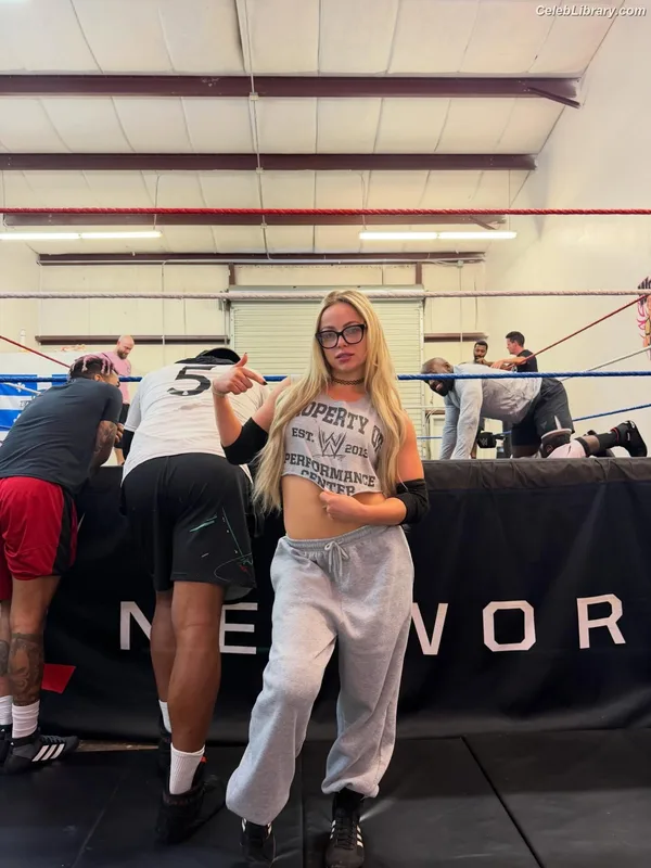 Liv Morgan photo 22 of 1800