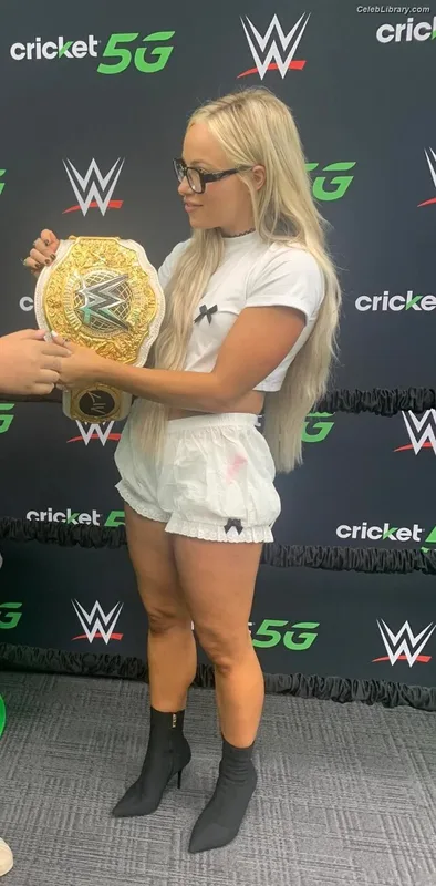 Liv Morgan photo 7 of 1800