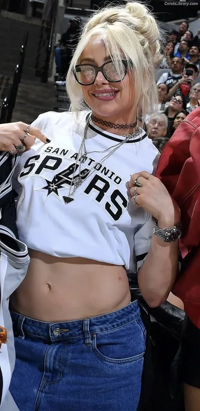 Liv Morgan photo 19 of 1800