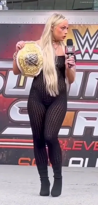 Liv Morgan photo 9 of 1800