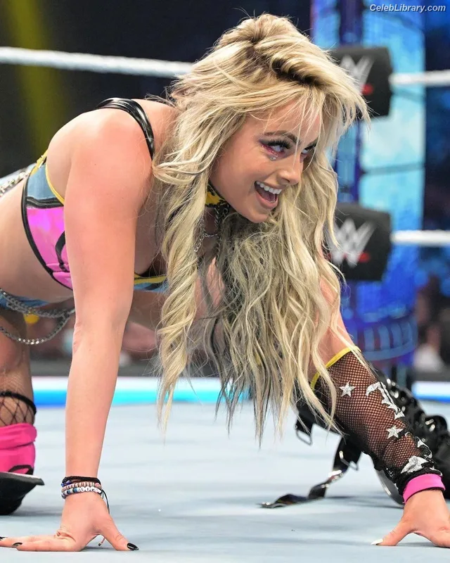 Liv Morgan photo 11 of 1800