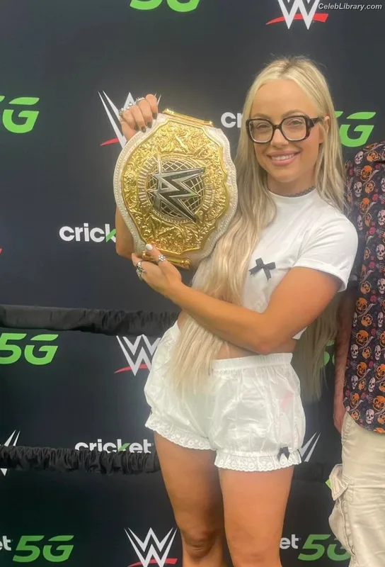 Liv Morgan photo 12 of 1800