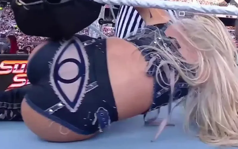Liv Morgan photo 15 of 1800