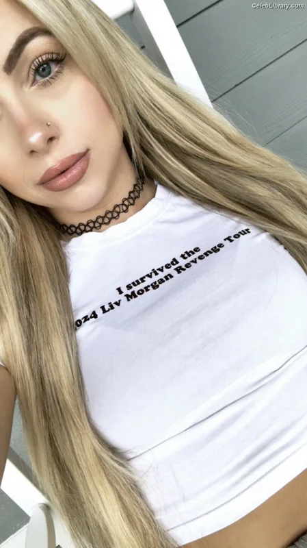 Liv Morgan photo 5 of 1800