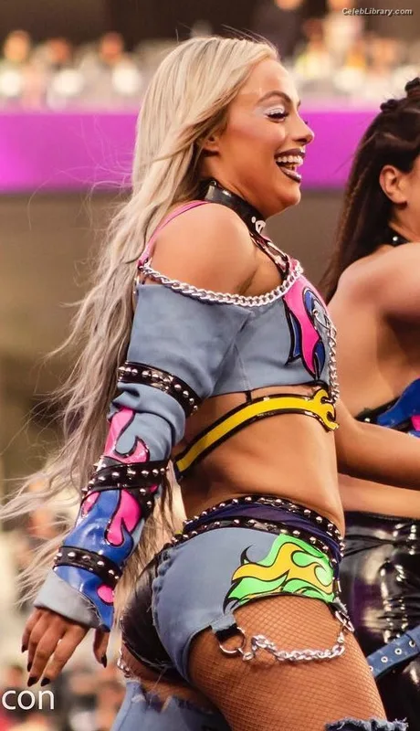 Liv Morgan photo 16 of 1800