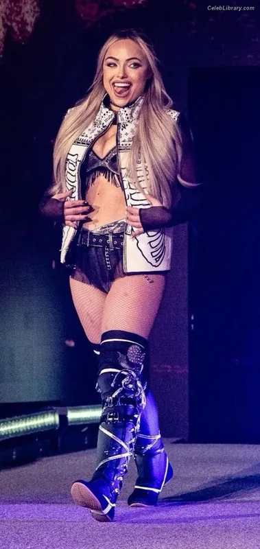 Liv Morgan photo 7 of 1800
