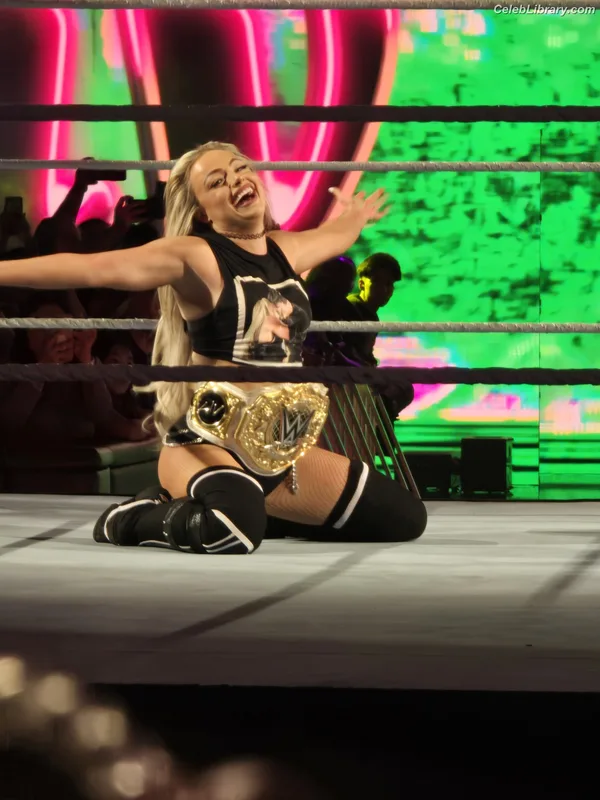 Liv Morgan photo 13 of 1800