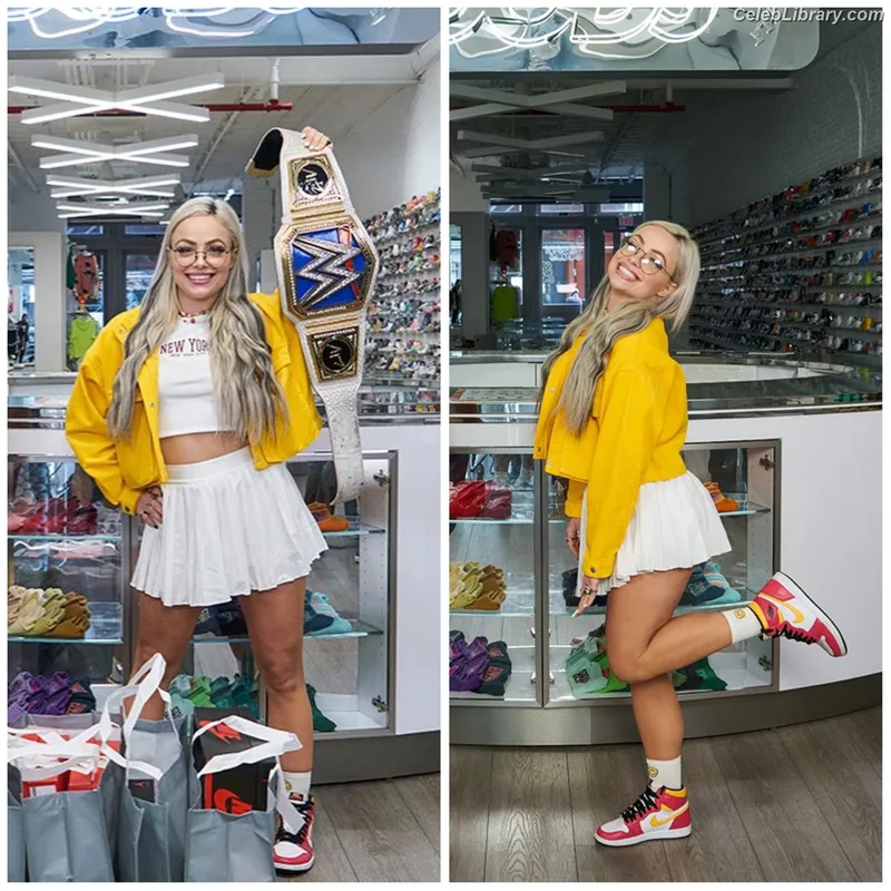 Liv Morgan photo 17 of 1800