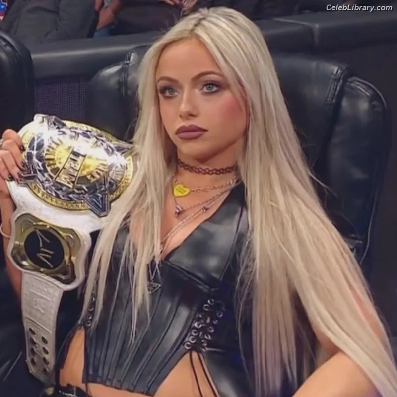 Liv Morgan photo 8 of 1800