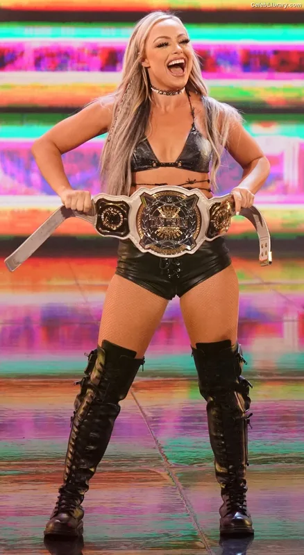 Liv Morgan photo 19 of 1800