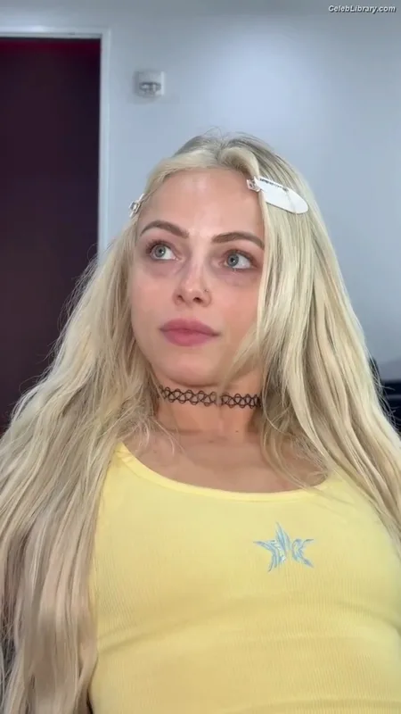 Liv Morgan photo 22 of 1800