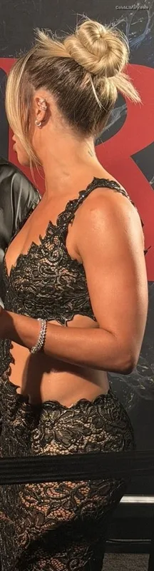 Liv Morgan photo 12 of 1800