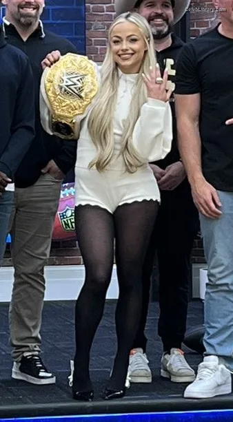 Liv Morgan photo 20 of 1800