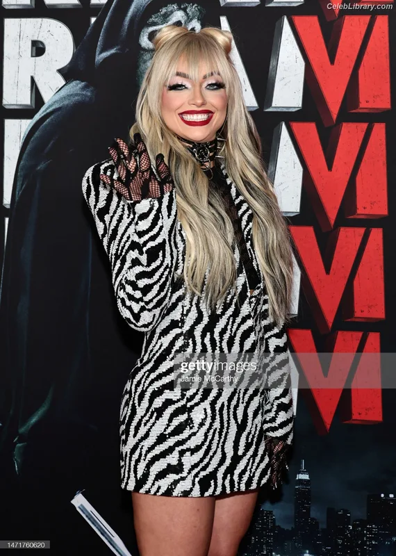 Liv Morgan photo 1 of 1800