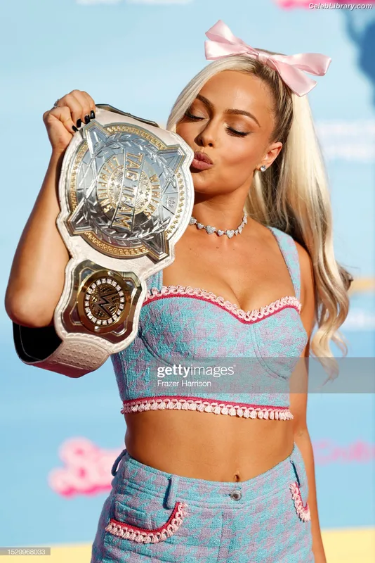 Liv Morgan photo 10 of 1800