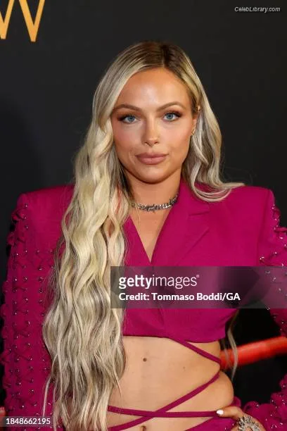 Liv Morgan photo 4 of 1800