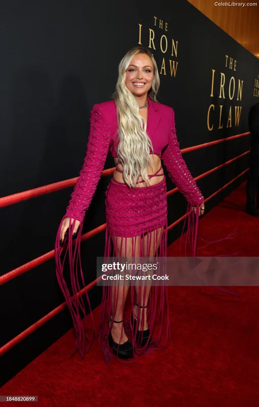 Liv Morgan photo 5 of 1800