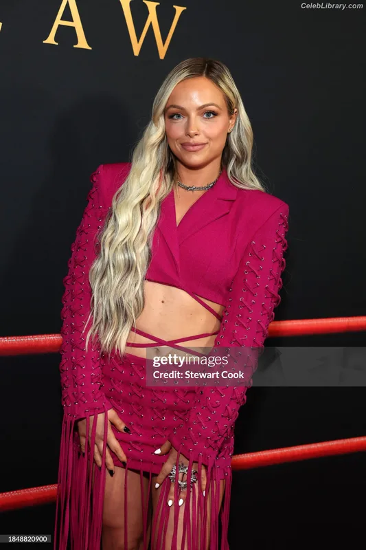 Liv Morgan photo 6 of 1800