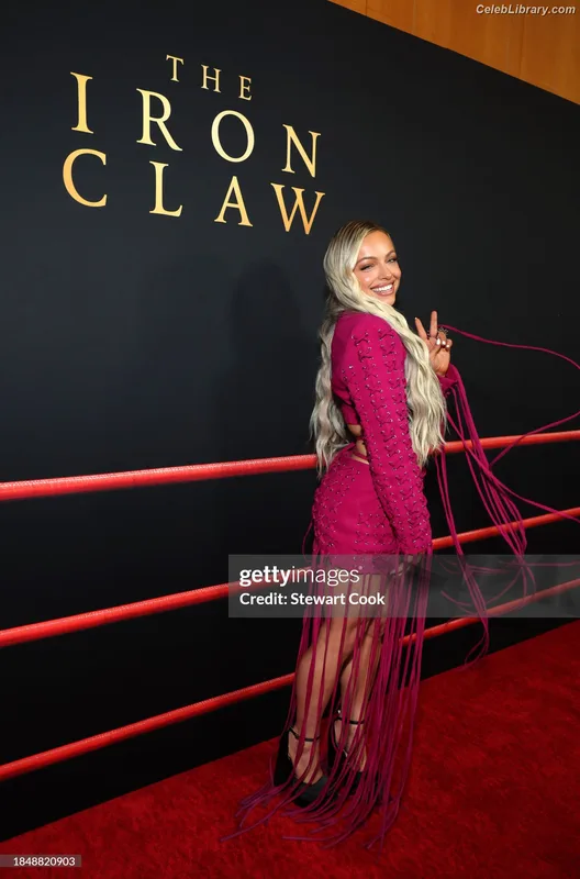Liv Morgan photo 8 of 1800