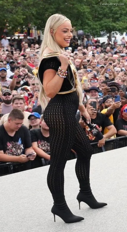 Liv Morgan photo 19 of 1800