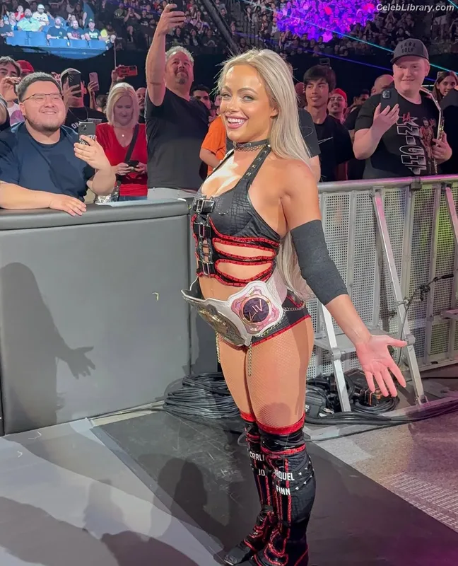 Liv Morgan photo 12 of 1800