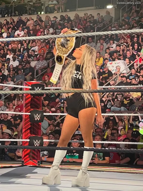 Liv Morgan photo 22 of 1800