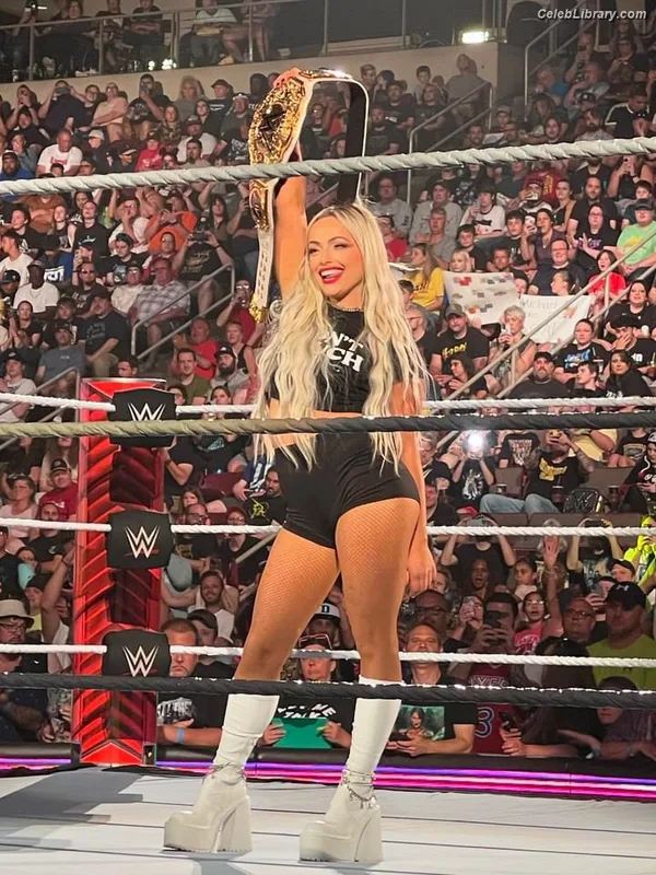 Liv Morgan photo 23 of 1800