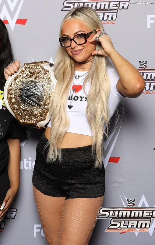 Liv Morgan photo 17 of 1800