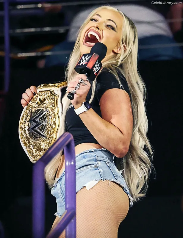 Liv Morgan photo 21 of 1800